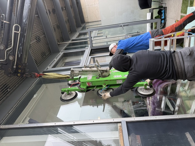 About Swiss Cottage Glazing